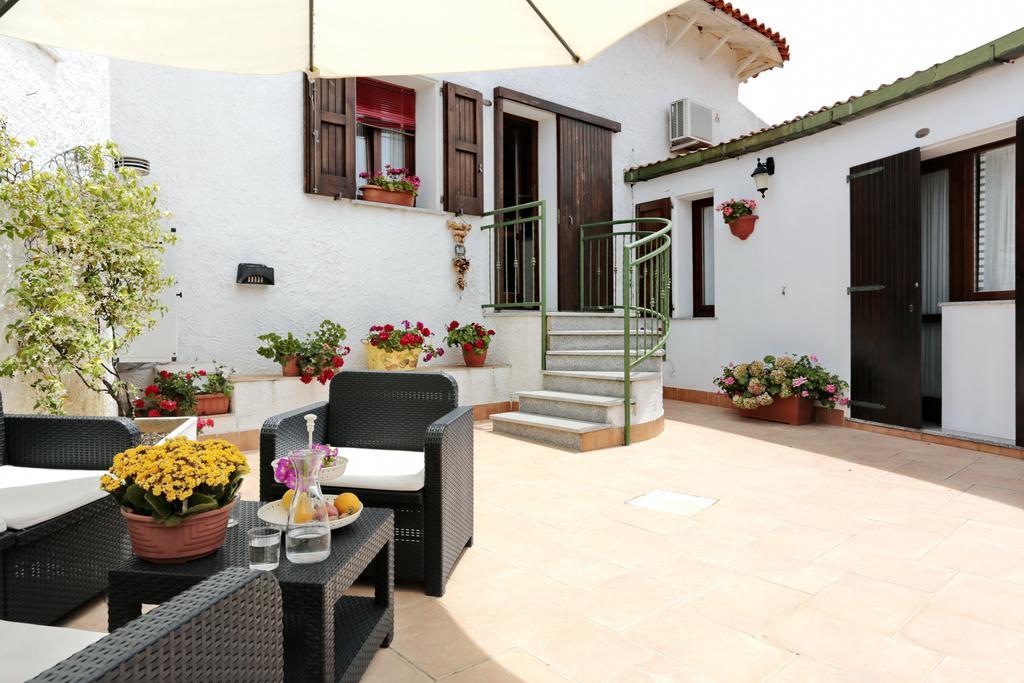 Il Melo Residence Porto Torres Exterior foto